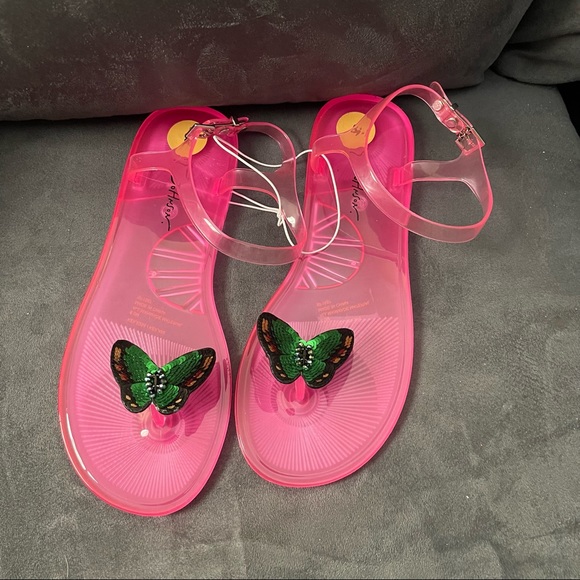 betsey johnson jelly shoes